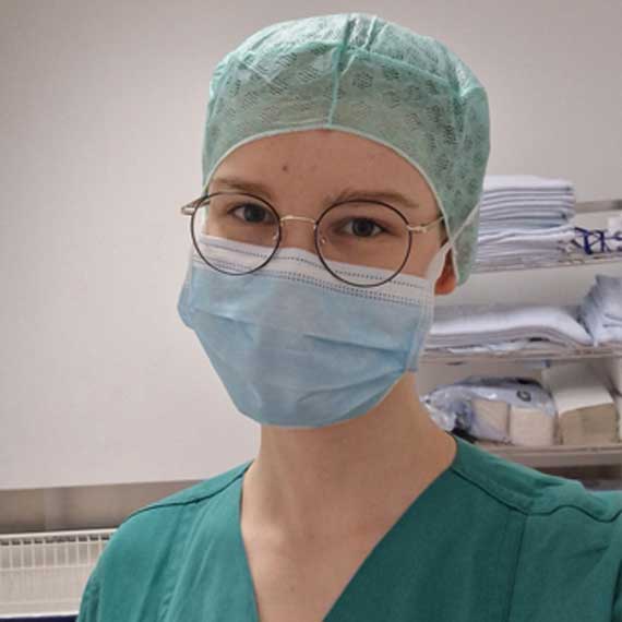 Desiree beim FWJ im Krankenhaus