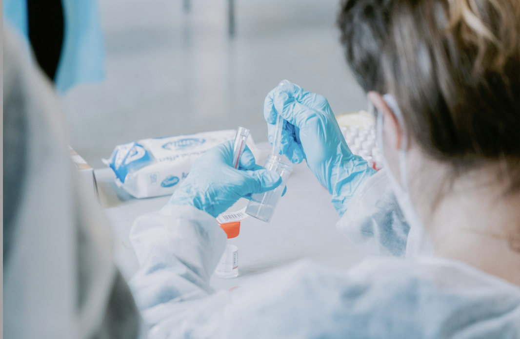 Freiwilligendienstleistender im Dienst.